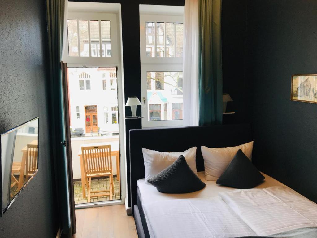 Monopol Boutique