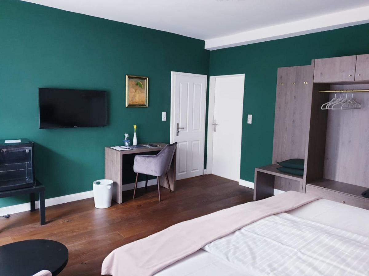 Monopol Boutique Hotel 2*